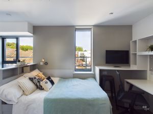 bedroom - click for photo gallery